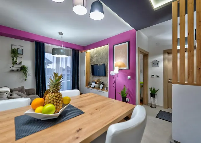 Apartments Mons In Vila Katalina