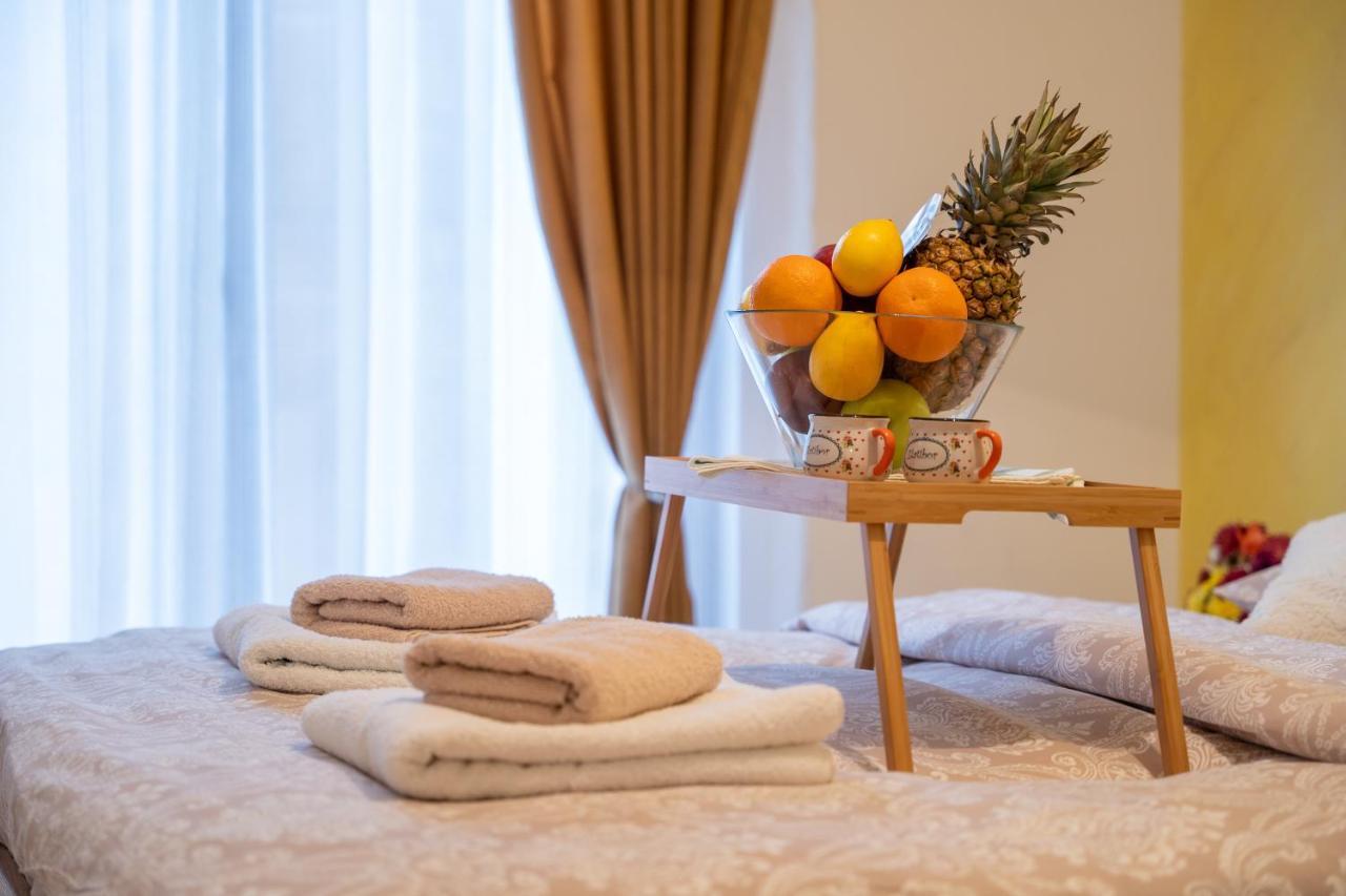 Apartment Mons In Vila Katalina