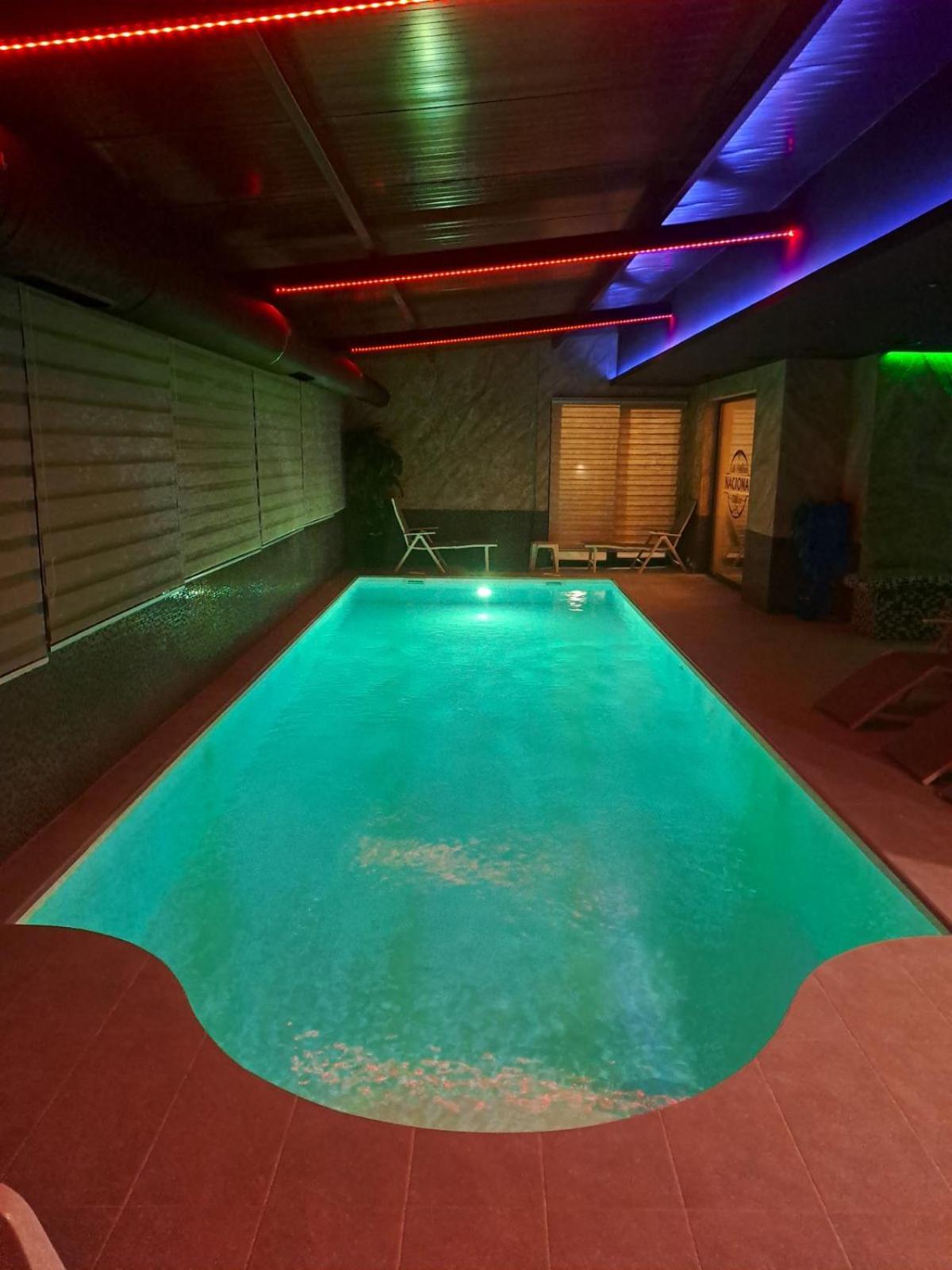 Apartment Mons In Vila Katalina